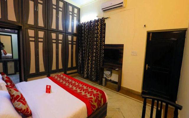 Hotel Sky Moon Inn by OYO Rooms