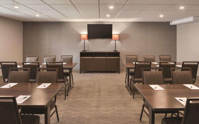 Country Inn & Suites by Radisson, La Crosse, WI