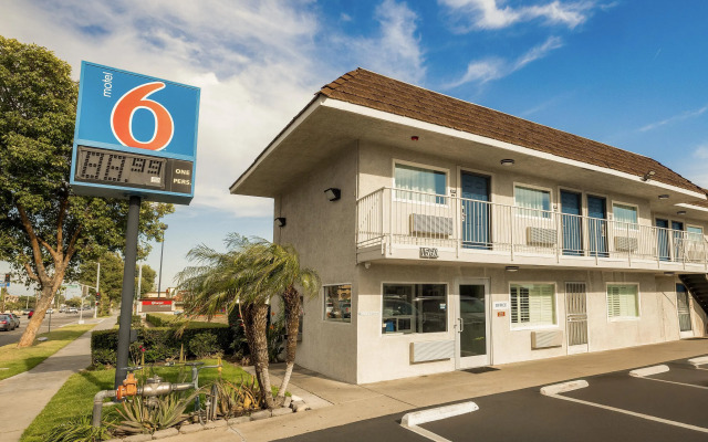 Motel 6 Ontario, CA - Airport