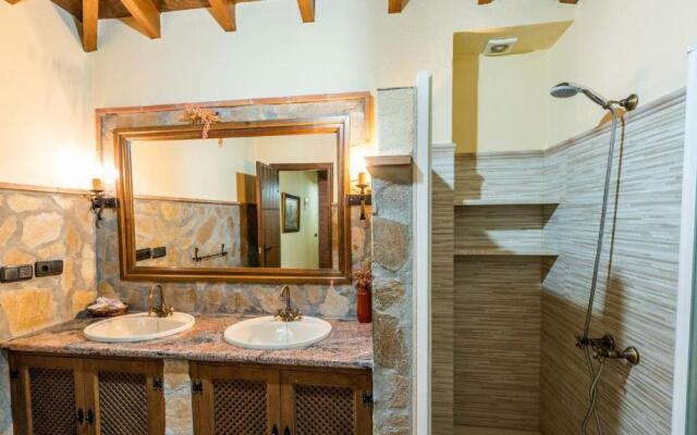 Casa Los Frailecillos Villanueva del Trabuco by Ruralidays