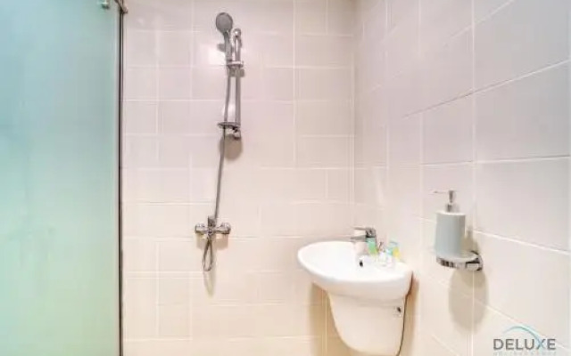 KeyHost - Sparkle Tower 1BR Dubai Marina - K2630