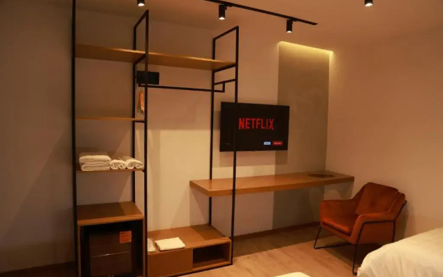 BAZ'HUR Boutique Hotel