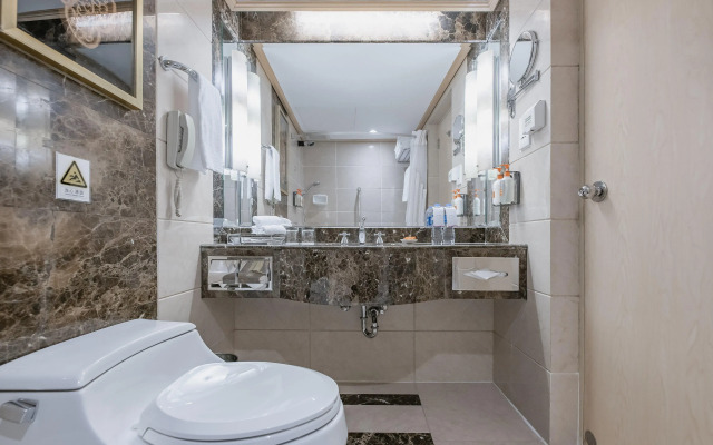 Crowne Plaza Hotel Shanghai by IHG