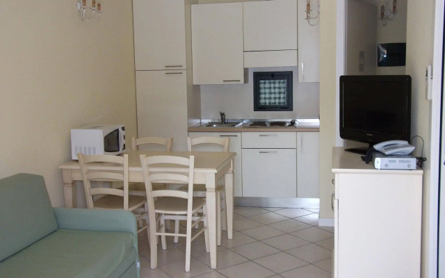 Le Terrazze Sul Lago Residence & Hotel