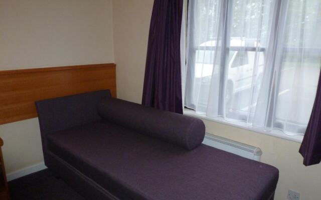 Wheatsheaf Hotel By Greene King Inns