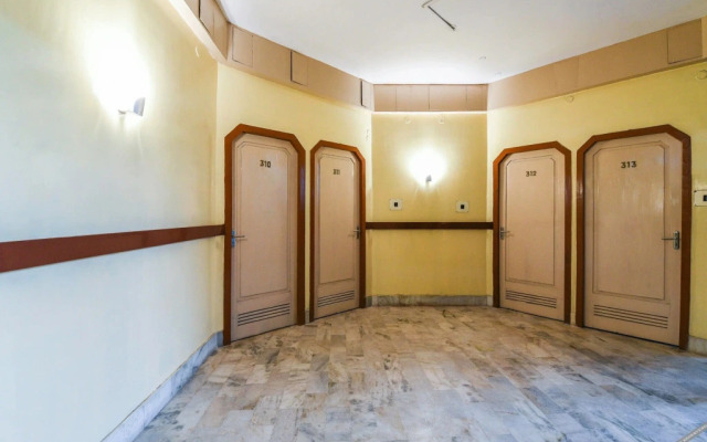 Hotel New Prince by OYO Rooms