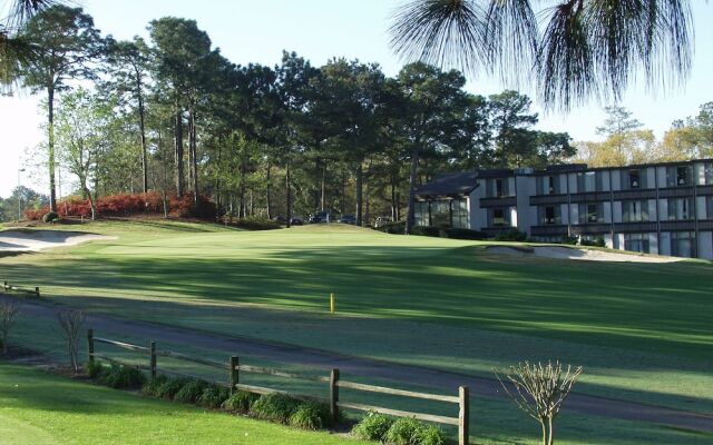 The Inn at Houndslake