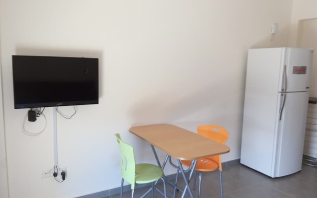 Studio Apartment at Longbeach