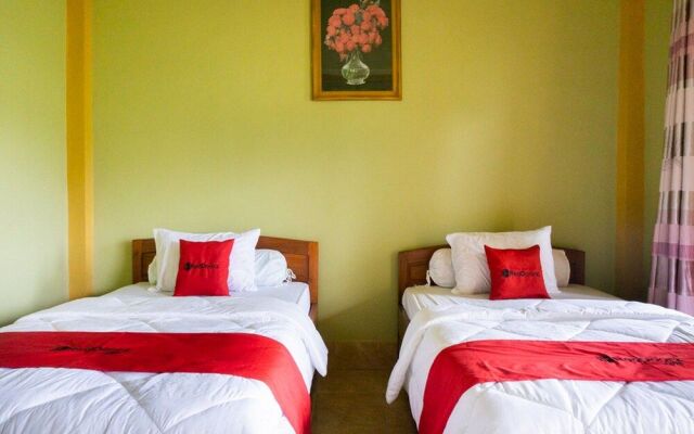 RedDoorz near Senaru Rinjani