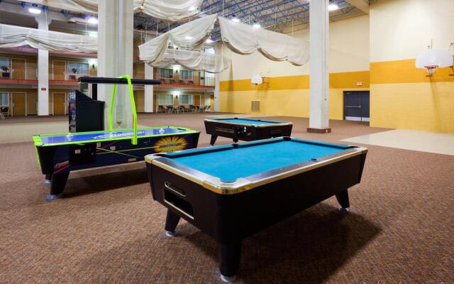 Holiday Inn & Suites St. Cloud by IHG