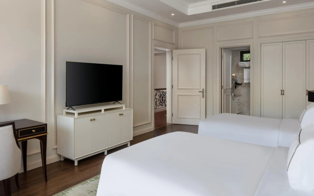 Melia Vinpearl Cam Ranh Beach Resort