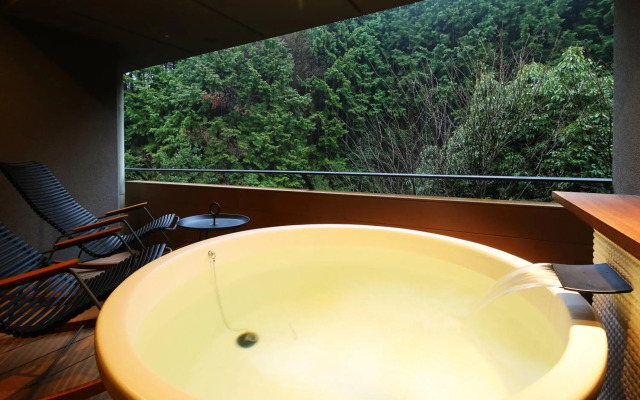 Shoenso Hozukawatei Hotel