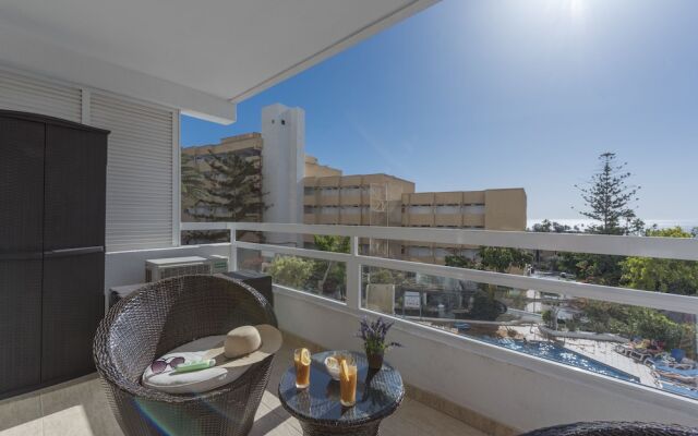 307 Bright Apartment, Sea View, WiFi, Air Conditioning