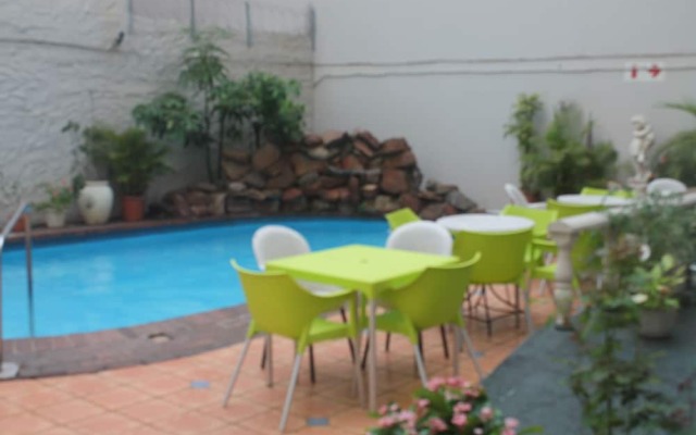 The Parkview Hotel - Room 711 - Adults Only