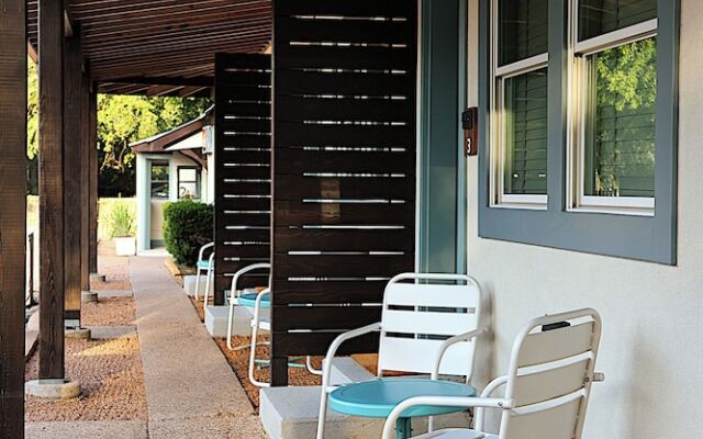 The Dixie Motel Brenham