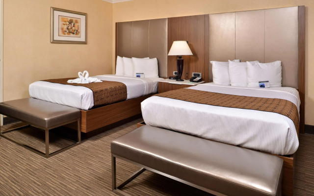 Best Western Hollywood Plaza Hotel - Walk of Fame Film City LA