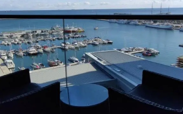 Luxury Voyager Sea Towers
