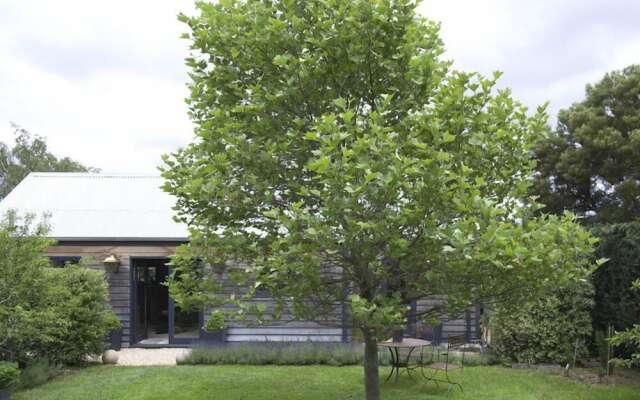 Elm Cottage Barn