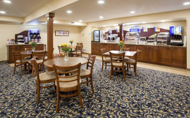 Holiday Inn Express Hotel & Suites Scottsbluff-Gering by IHG