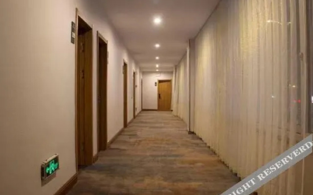 Baiyulan Hotel (Inner Mongolia Minzu University)