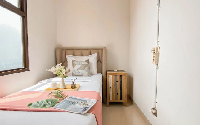 Cozy and Spacious 2BR Apartment at Transpark Cibubur