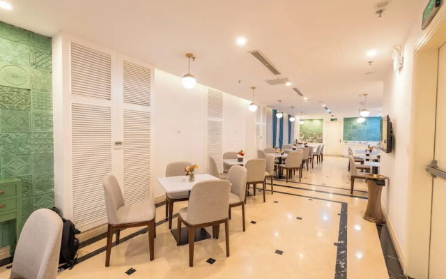 Minasi HanoiOi Lakeside Hotel