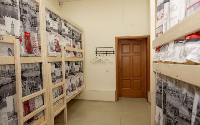 Vhostel25