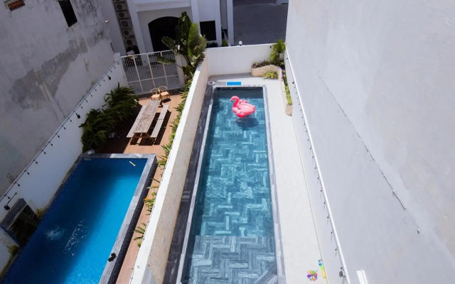 Lavie House 10-2 Lạc Long Quân