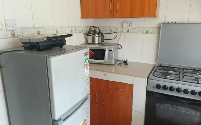 Lux Suites MacDade Apartments