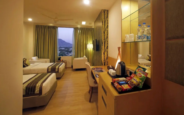 Xenious LN Courtyard Hotel