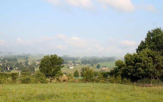 Cozy Holiday Home in Waimes With Terrace