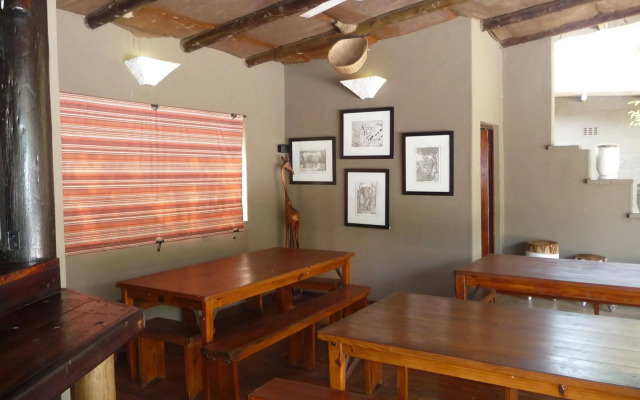 Isinkwe Backpackers Bushcamp