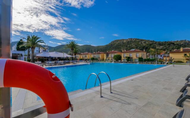 Rescator Resort 329 in Roses