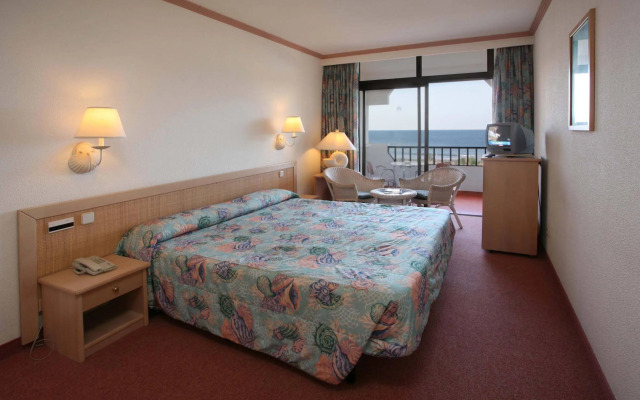 Corallium Beach by Lopesan Hotels - Adults Only