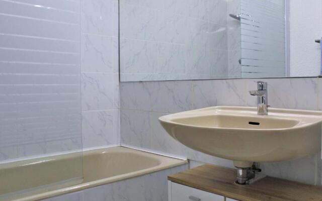Appartement Risoul, 1 pièce, 4 personnes - FR-1-330-288