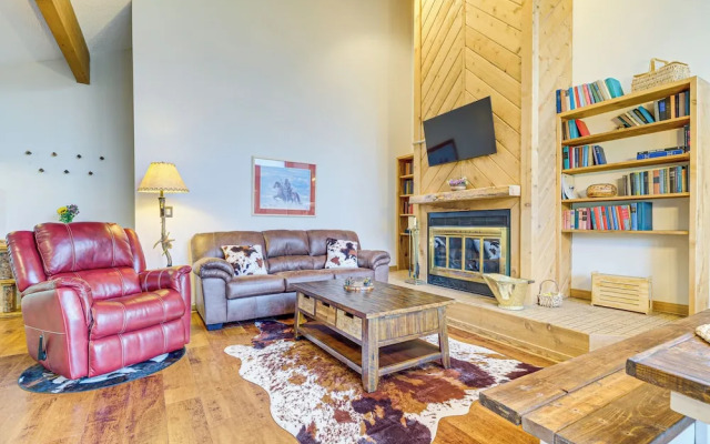 Golf, Swim & Ski: Schuss Mtn Family Getaway!