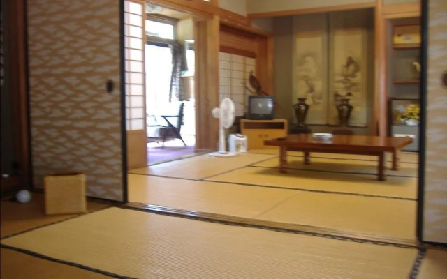 Saratoku Ryokan