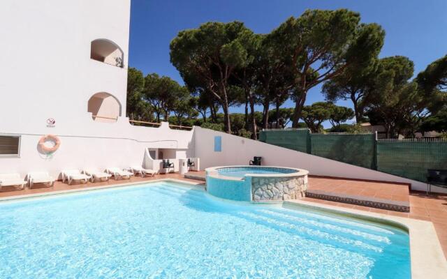 Green paradise T2 apartment with pool