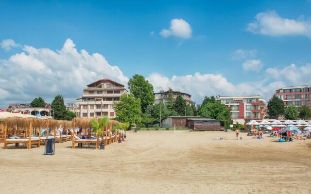 Apollon 7 Apartments