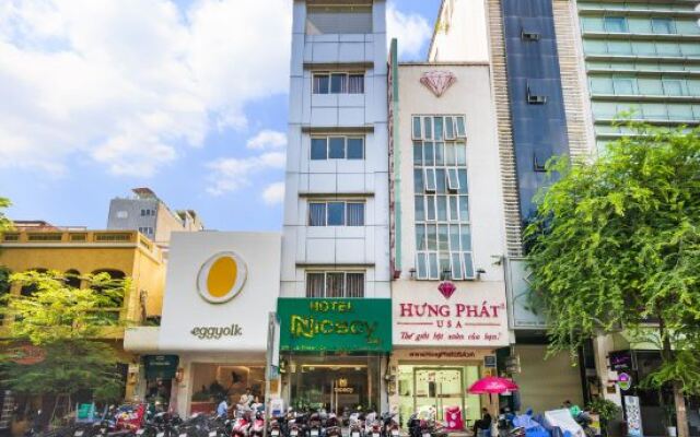 Nicecy Hotel - 218 Le Thanh Ton Street