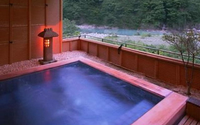 Enraku