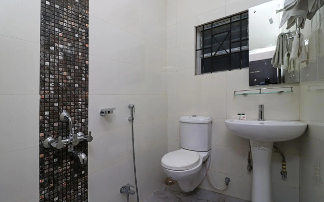 Hotel Barney Grand By OYO Rooms