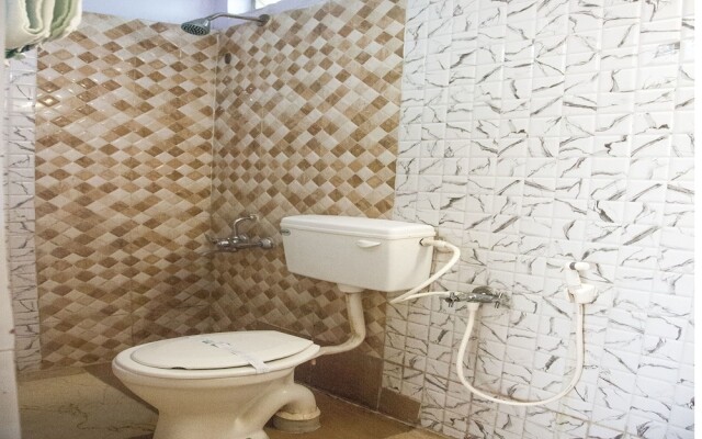 Hotel Nilgiris Inn