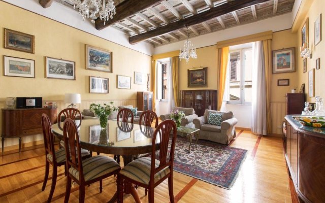 3-Bedroom Holiday Apartment Spanish Steps