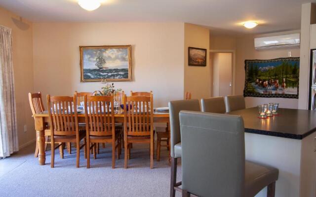 Noble No 6 - Hanmer Springs Holiday Home