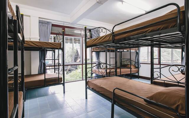 瓦尤旅馆(Vayu Guesthouse)