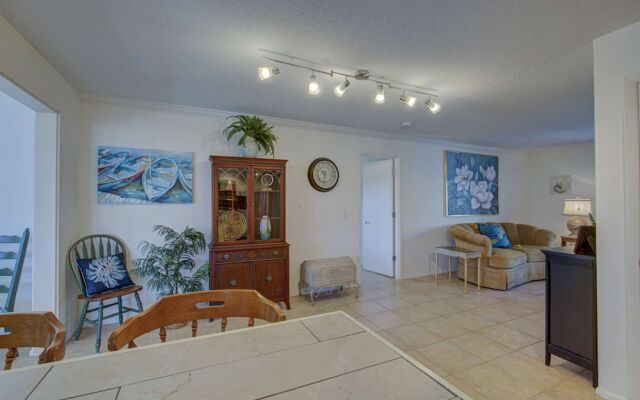 Peaceful Egret Pool Home in Venice