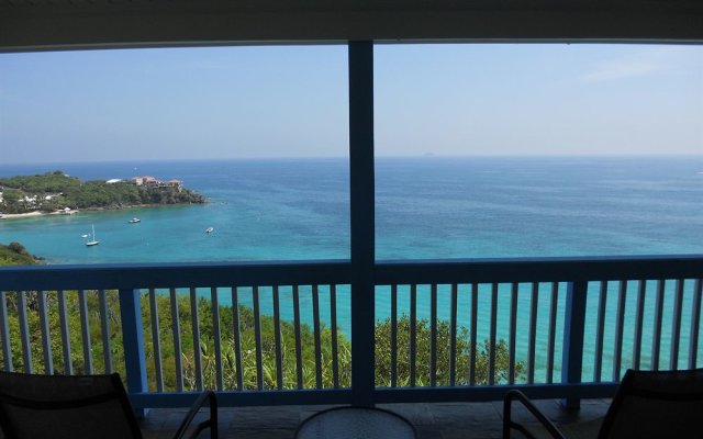 Paradise Cove Oceanfront Villas & Suites