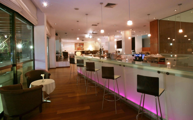 Grecian Sands Hotel