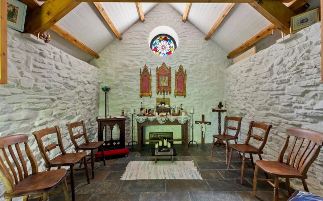 Cowslip at Gorslwyd - Sound Retreat